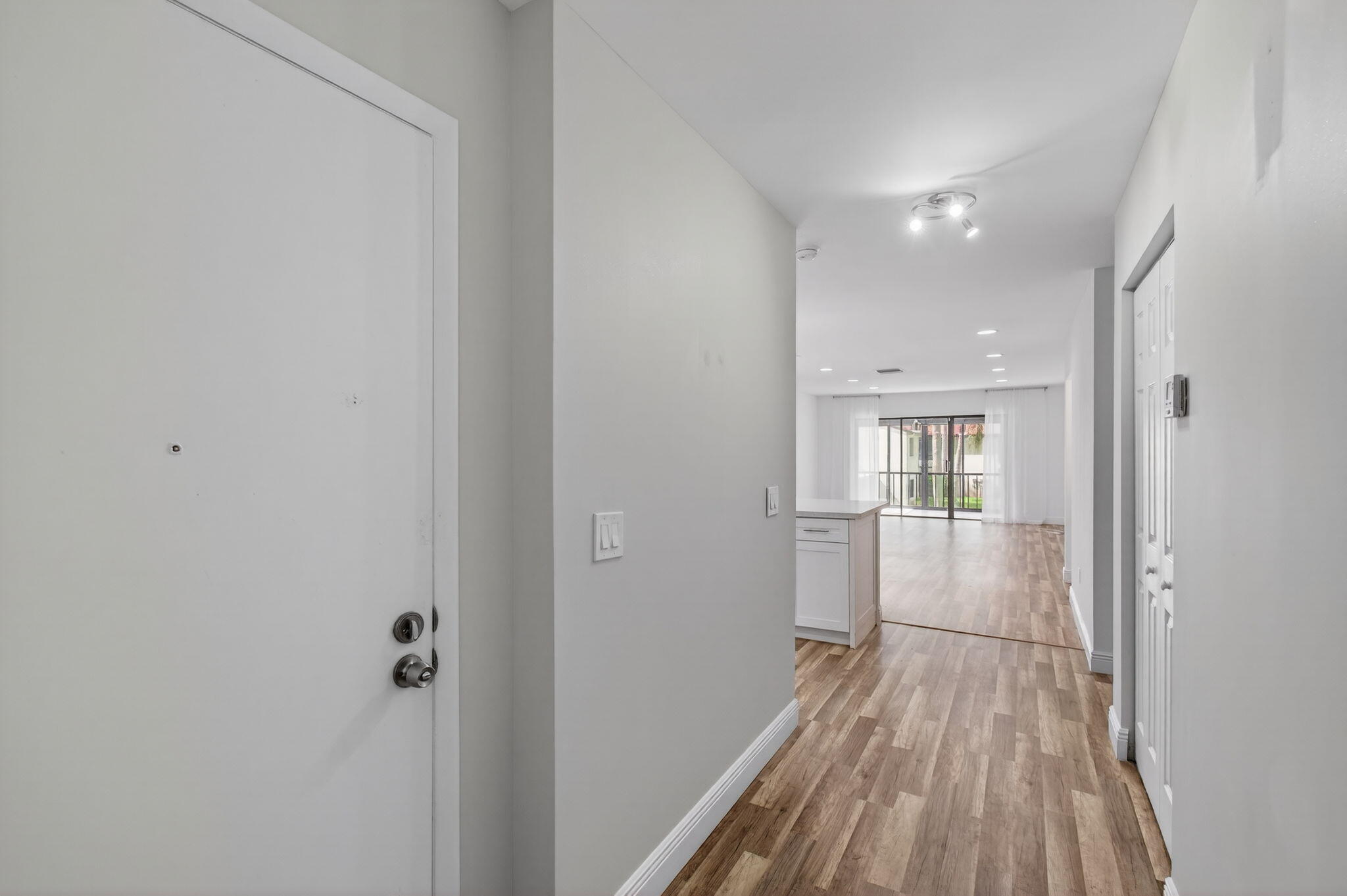 8536 Casa Del Lago #49 -B, Boca Raton FL 33433