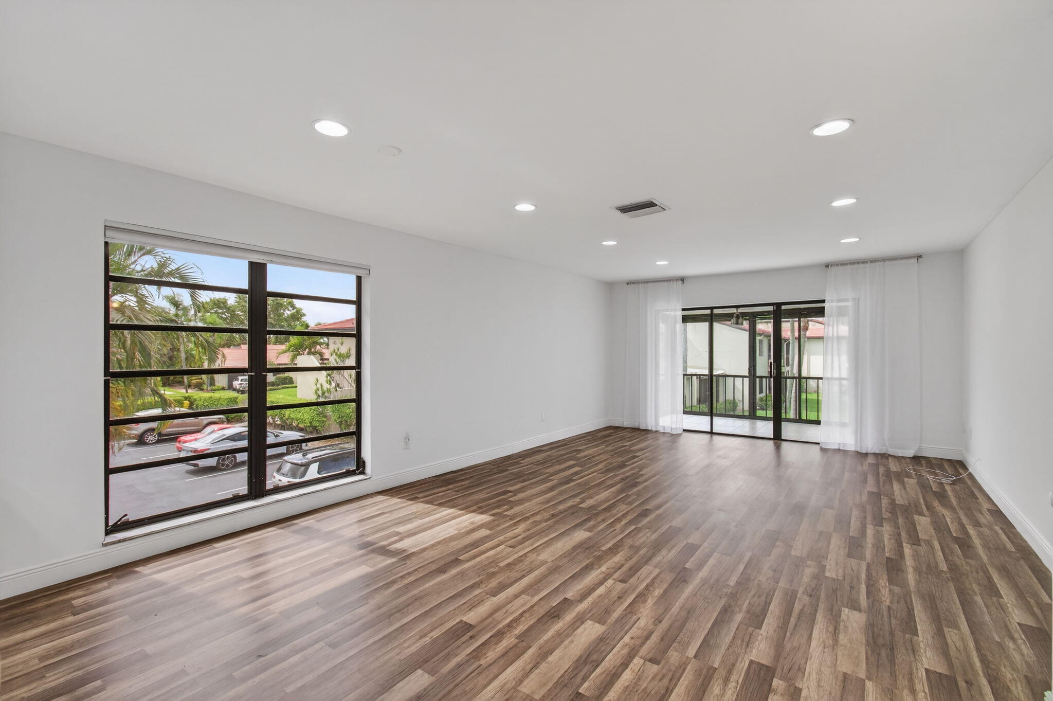 8536 Casa Del Lago #49 -B, Boca Raton FL 33433