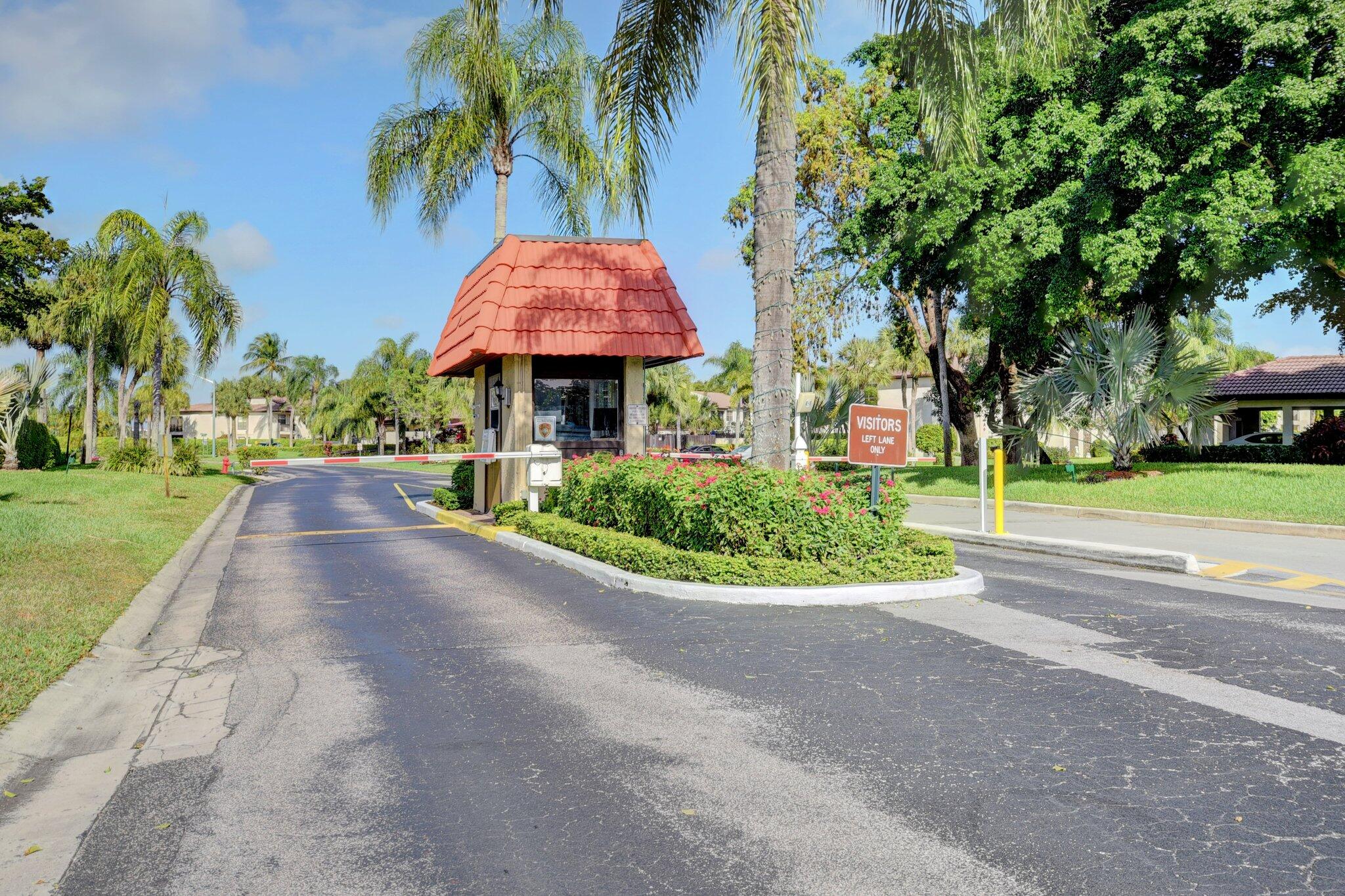 8536 Casa Del Lago #49 -B, Boca Raton FL 33433