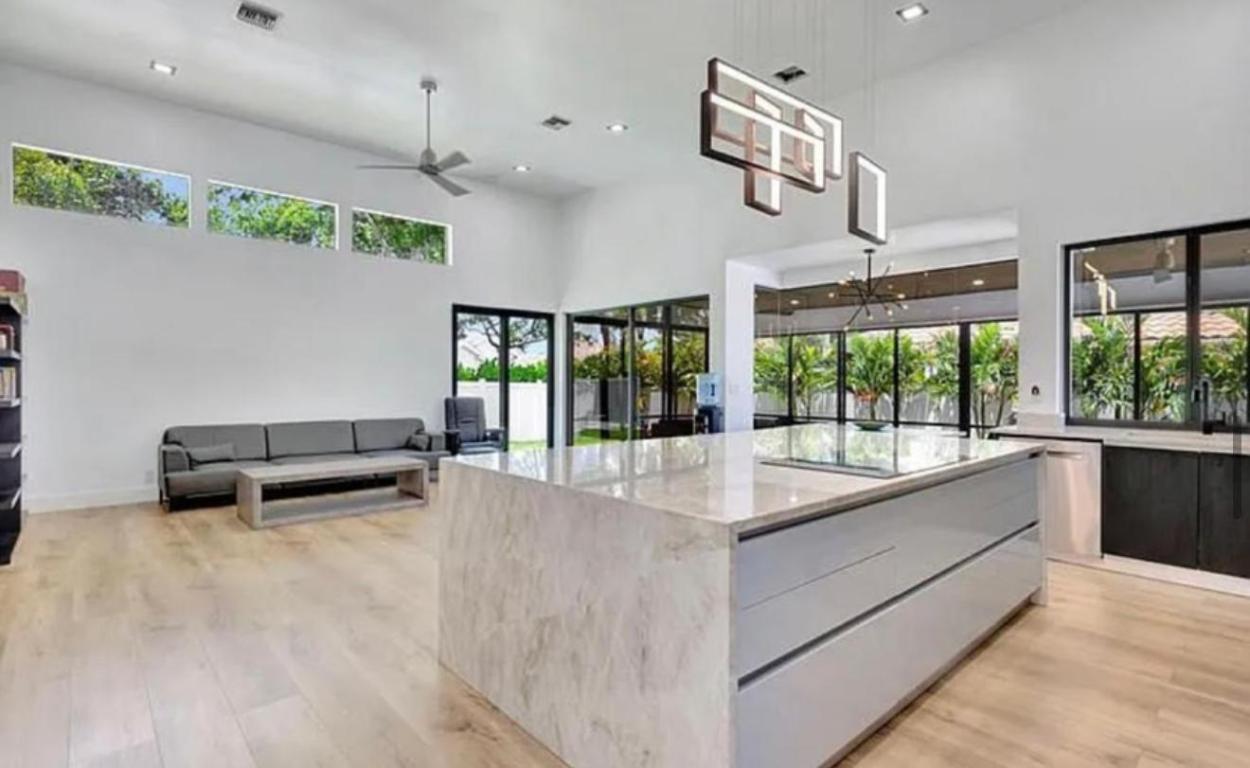 2299 NW 55th, Boca Raton FL 33496