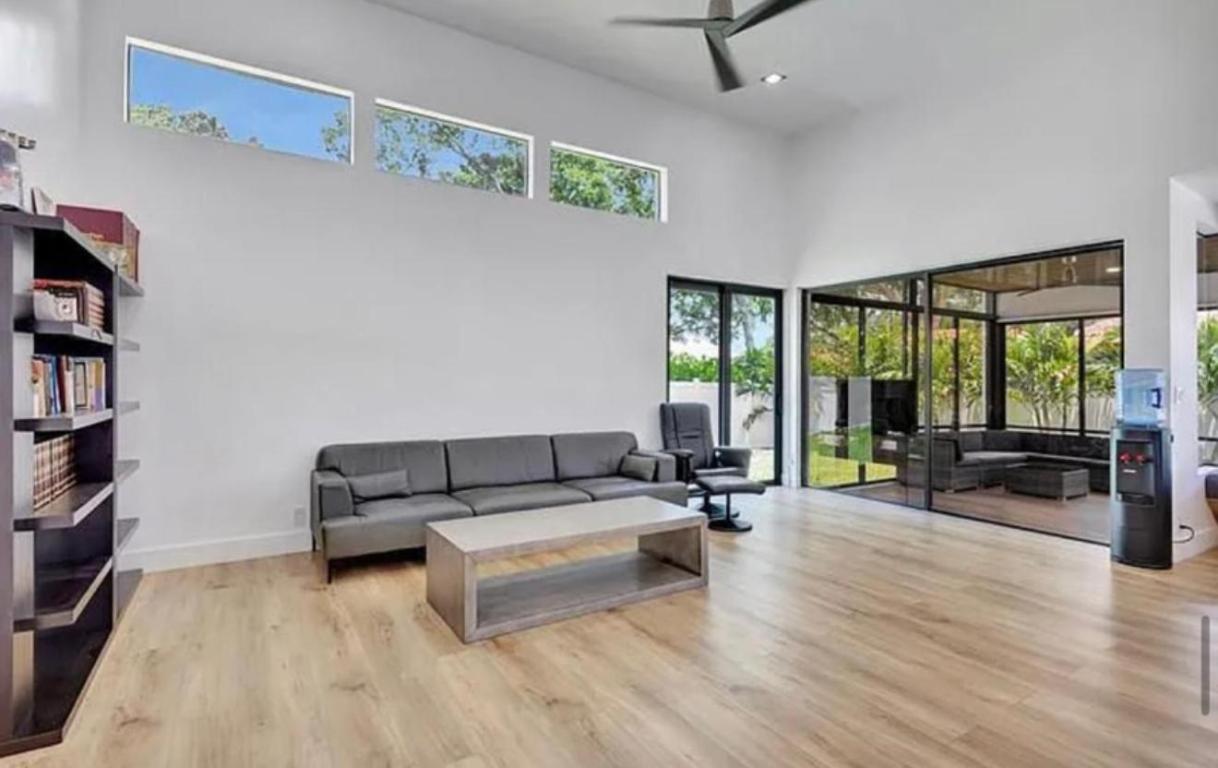 2299 NW 55th, Boca Raton FL 33496