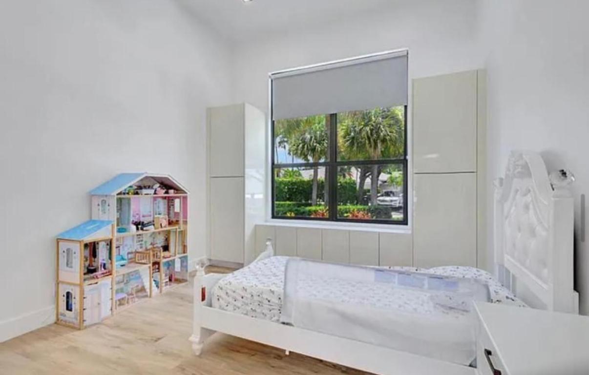 2299 NW 55th, Boca Raton FL 33496