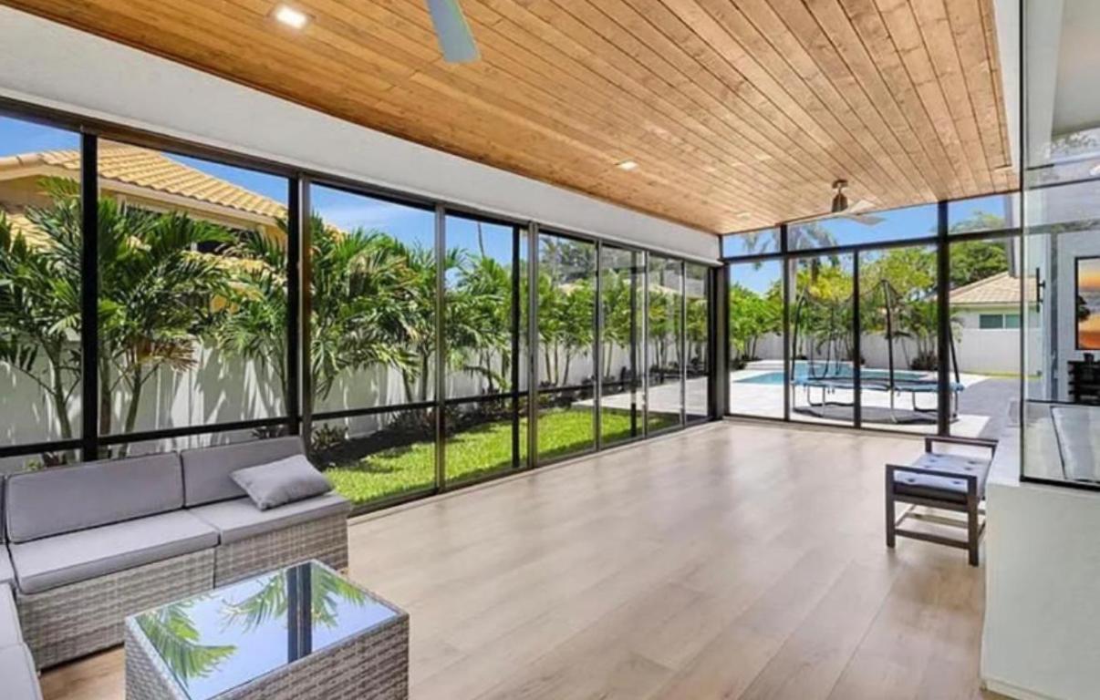 2299 NW 55th, Boca Raton FL 33496
