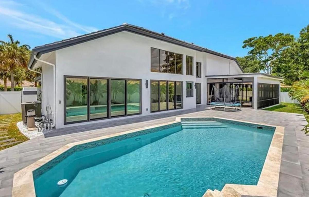 2299 NW 55th, Boca Raton FL 33496