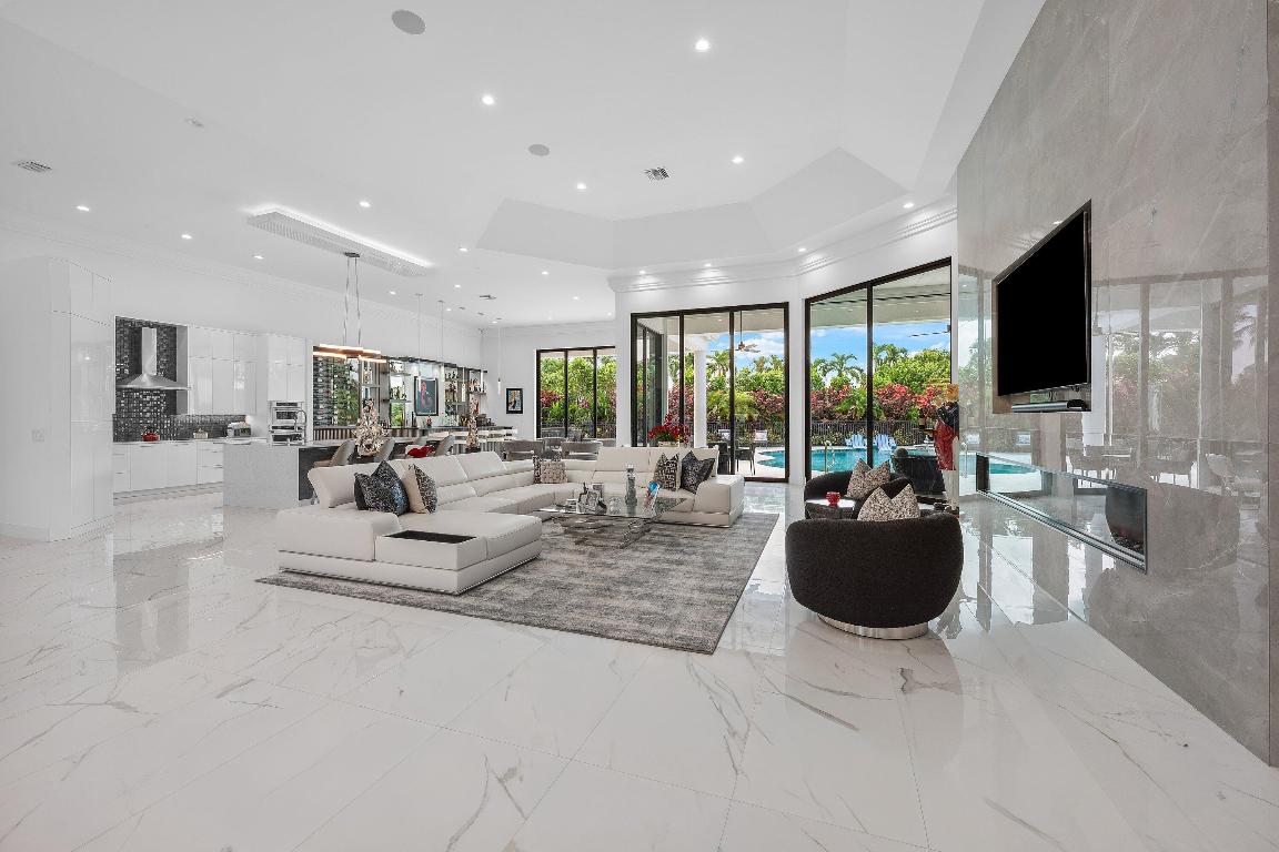 4760 Bocaire, Boca Raton FL 33487
