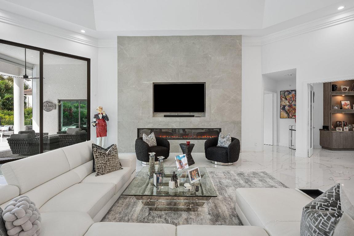 4760 Bocaire, Boca Raton FL 33487