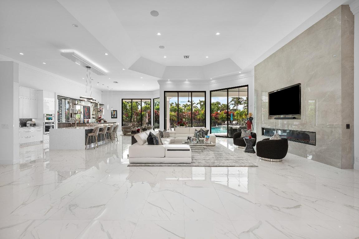 4760 Bocaire, Boca Raton FL 33487