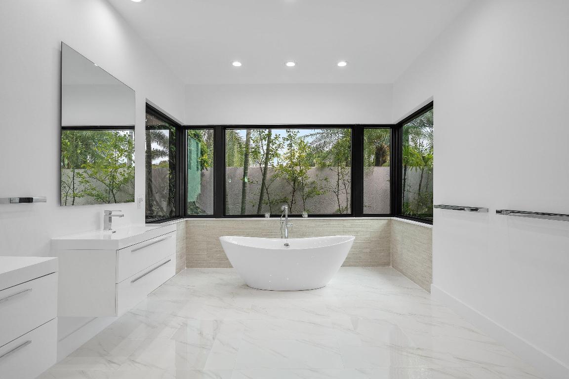 4760 Bocaire, Boca Raton FL 33487