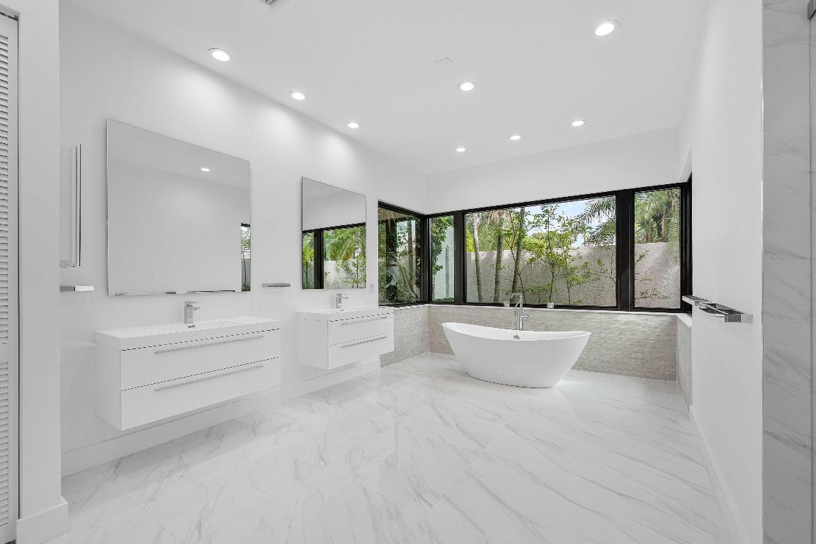 4760 Bocaire, Boca Raton FL 33487