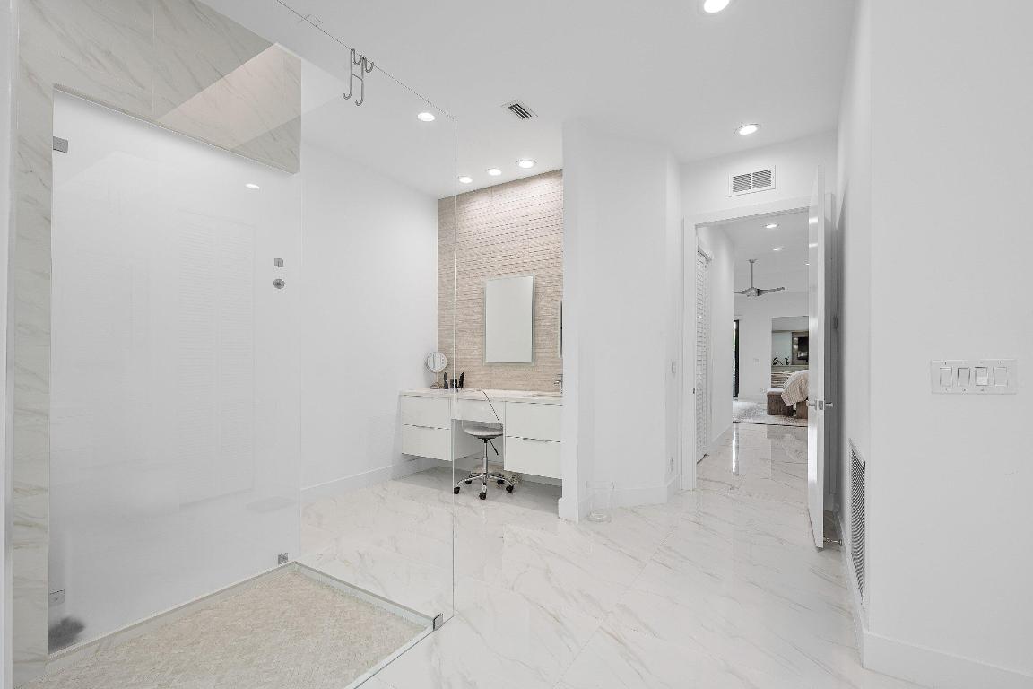 4760 Bocaire, Boca Raton FL 33487