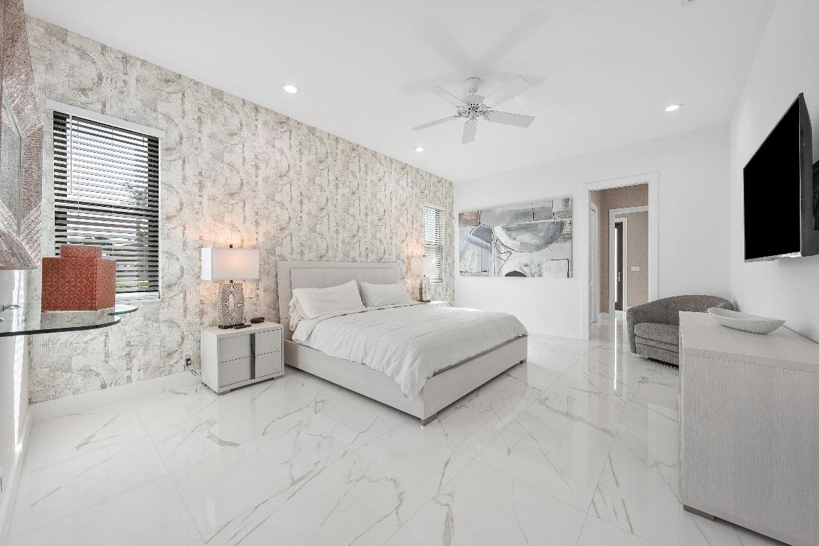 4760 Bocaire, Boca Raton FL 33487