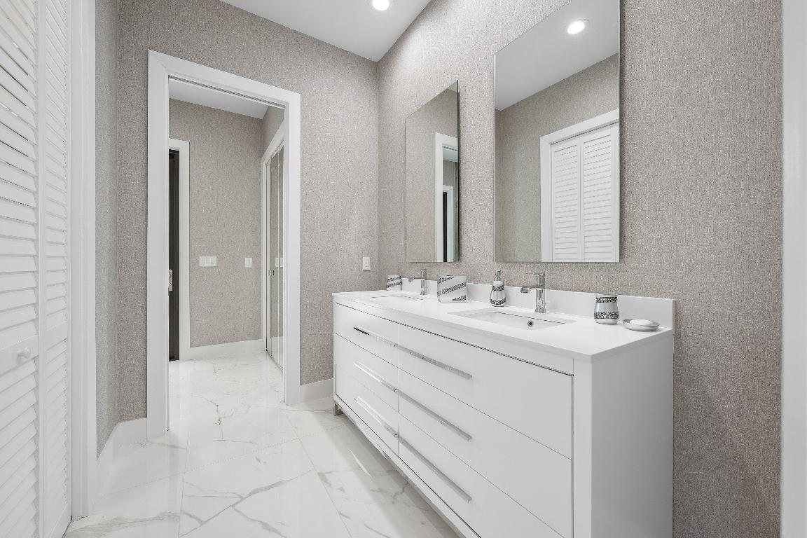 4760 Bocaire, Boca Raton FL 33487