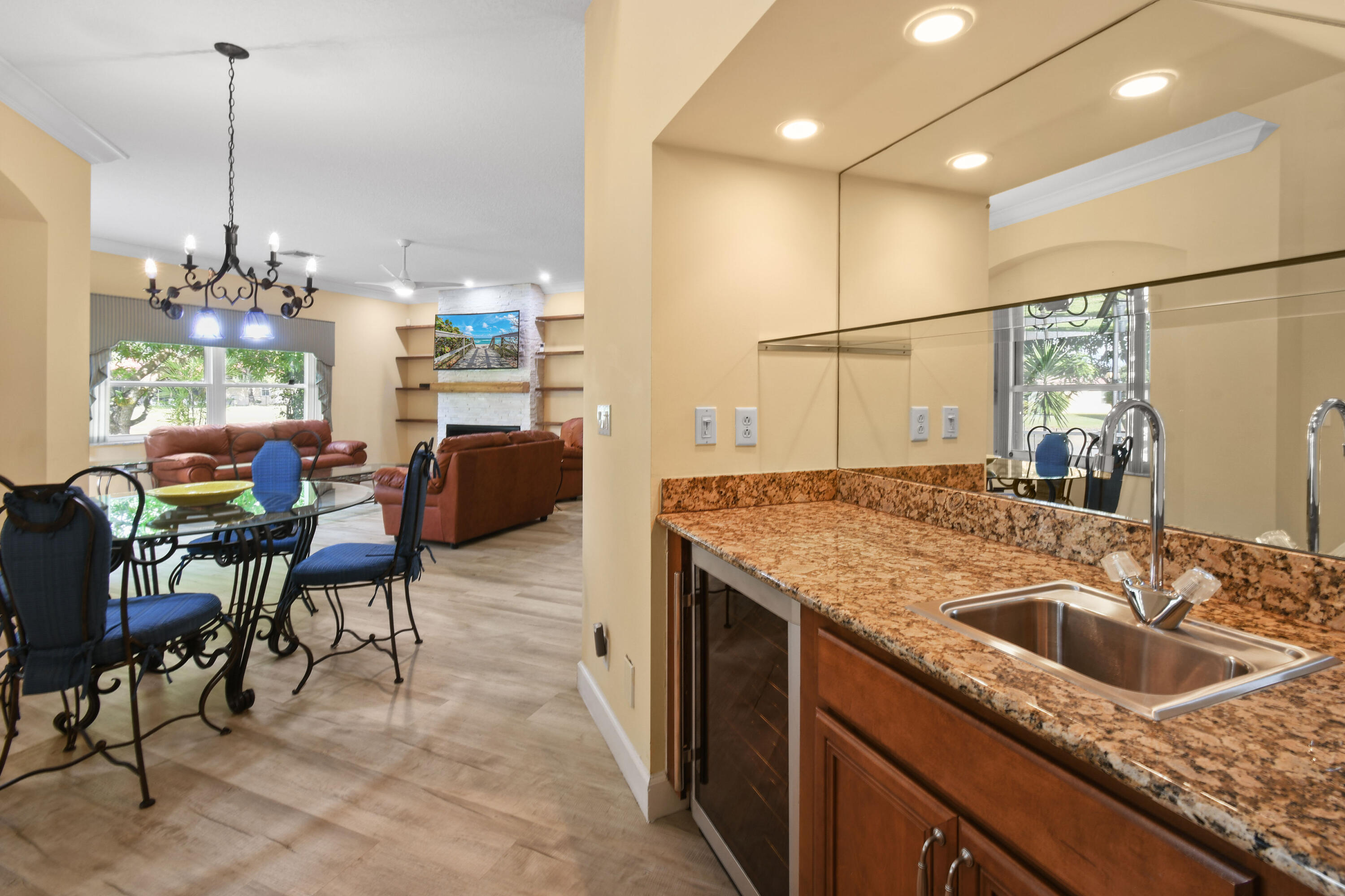 9863 Royal Cardigan, West Palm Beach FL 33411