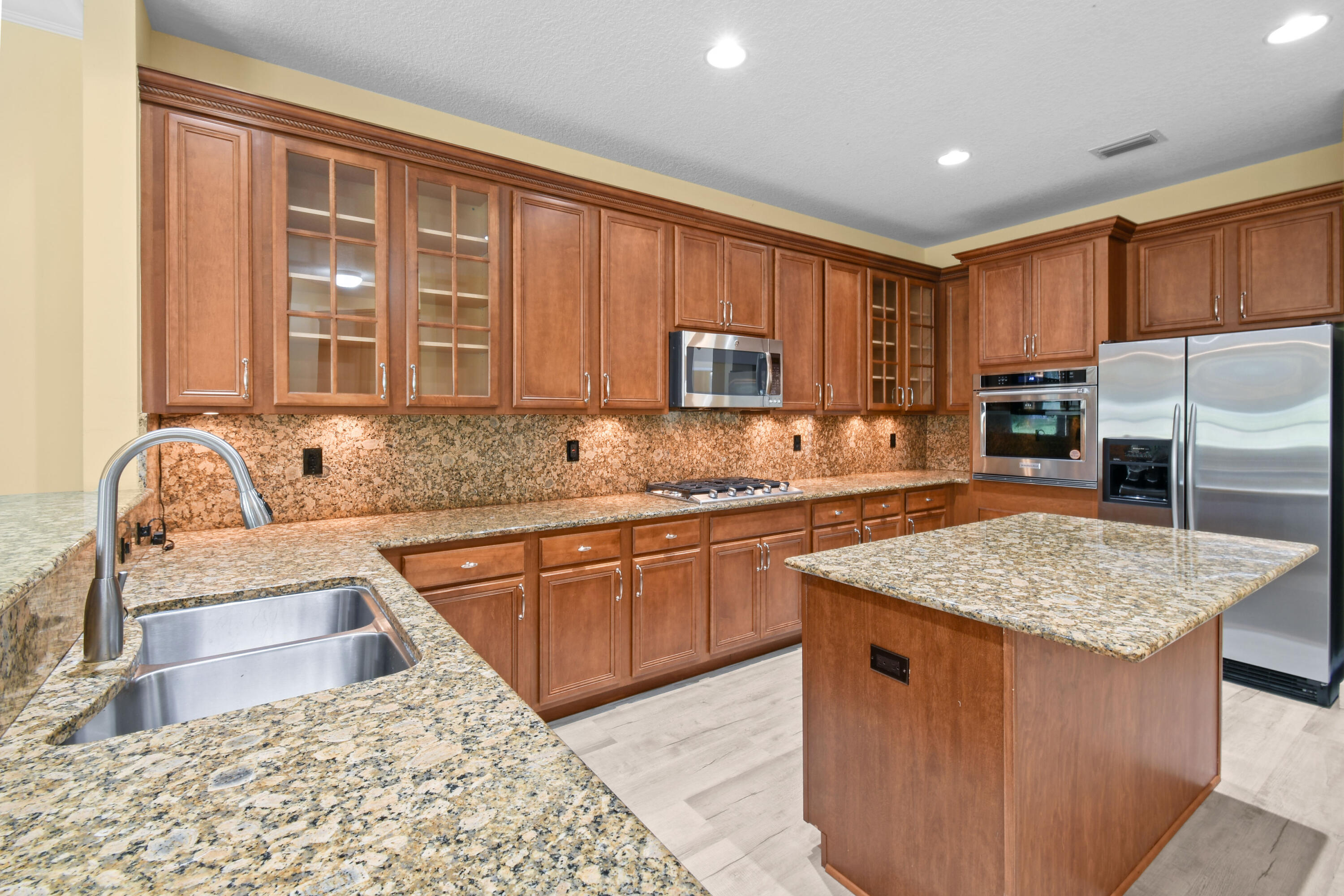 9863 Royal Cardigan, West Palm Beach FL 33411