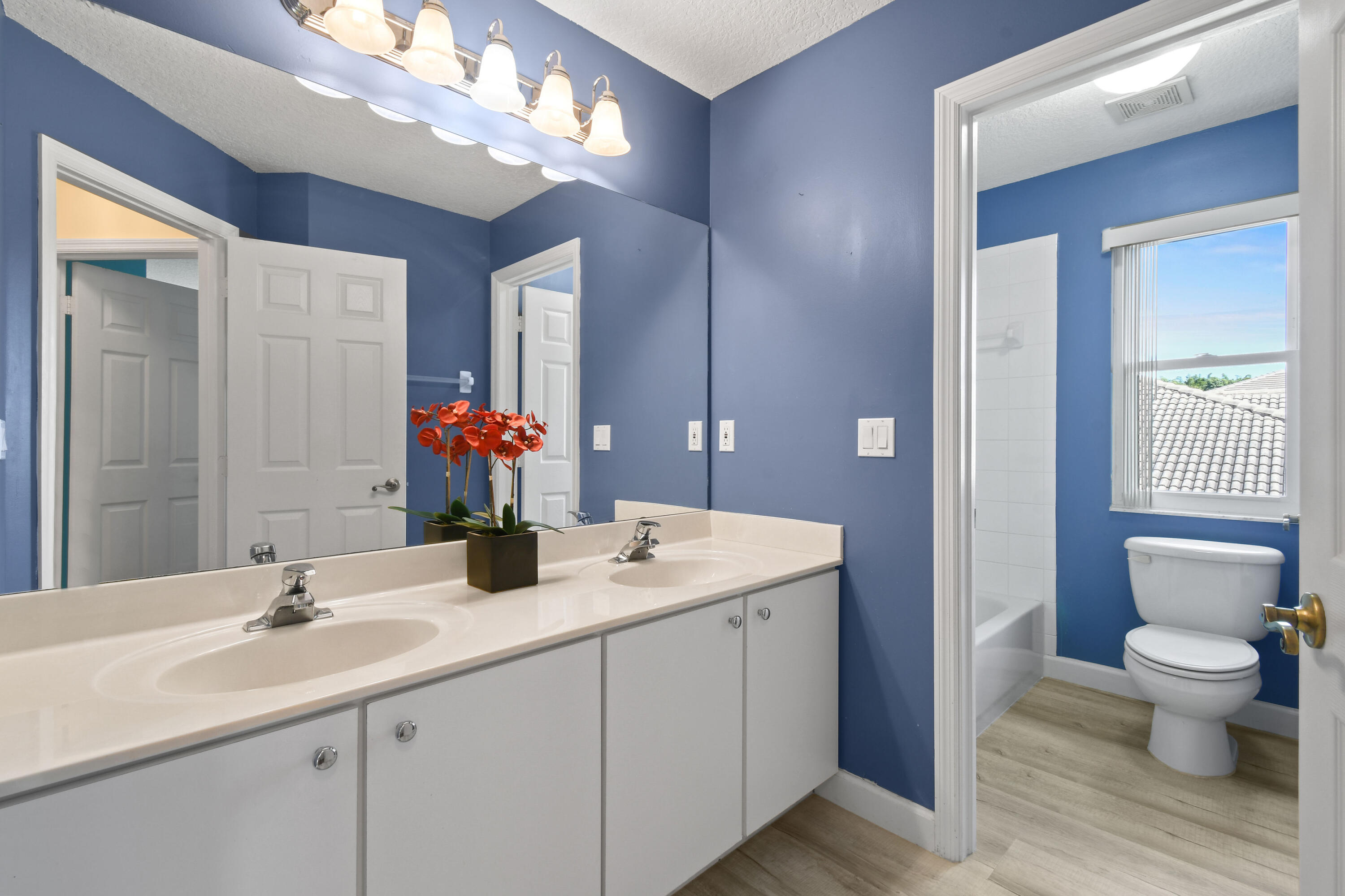 9863 Royal Cardigan, West Palm Beach FL 33411