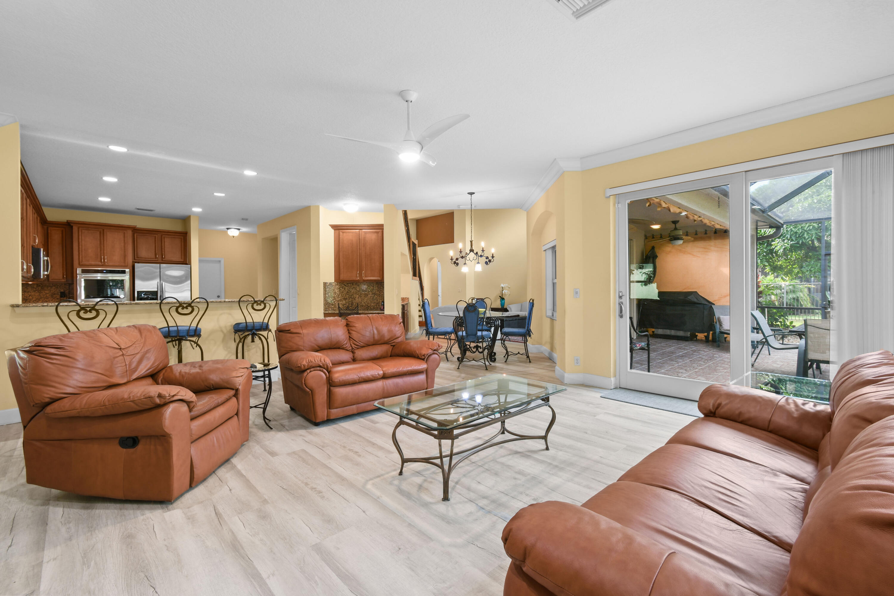 9863 Royal Cardigan, West Palm Beach FL 33411