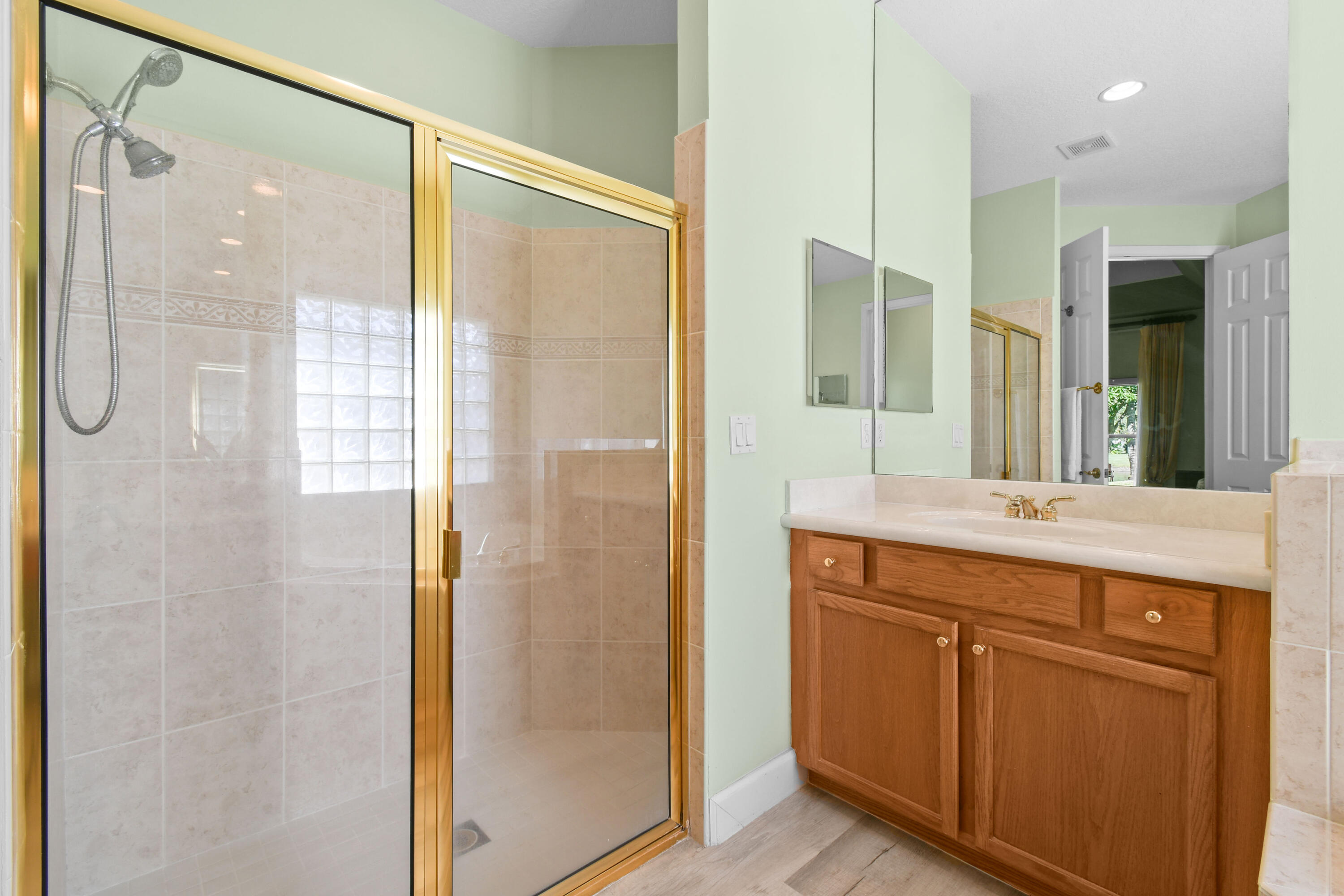 9863 Royal Cardigan, West Palm Beach FL 33411