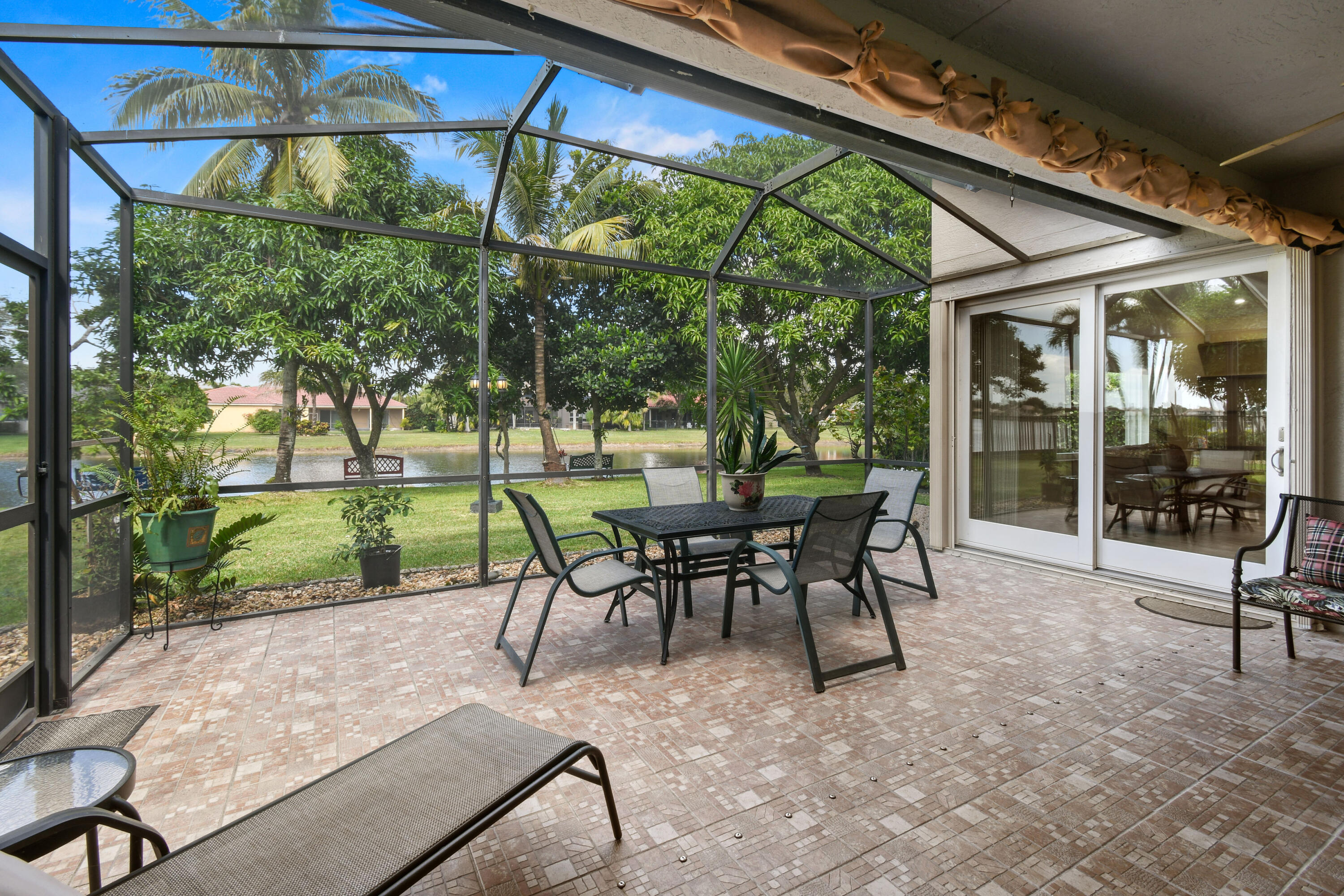 9863 Royal Cardigan, West Palm Beach FL 33411