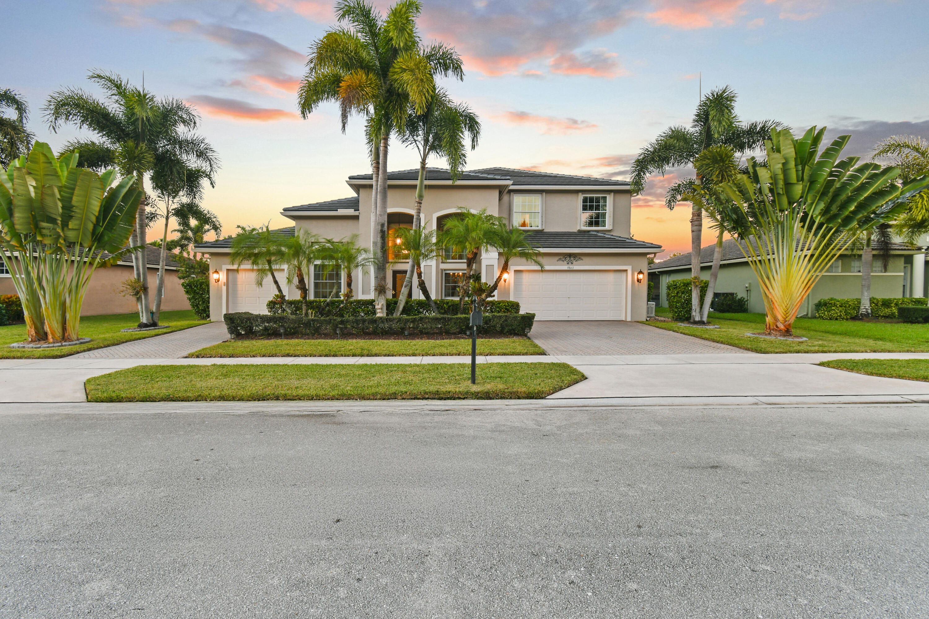 9863 Royal Cardigan, West Palm Beach FL 33411