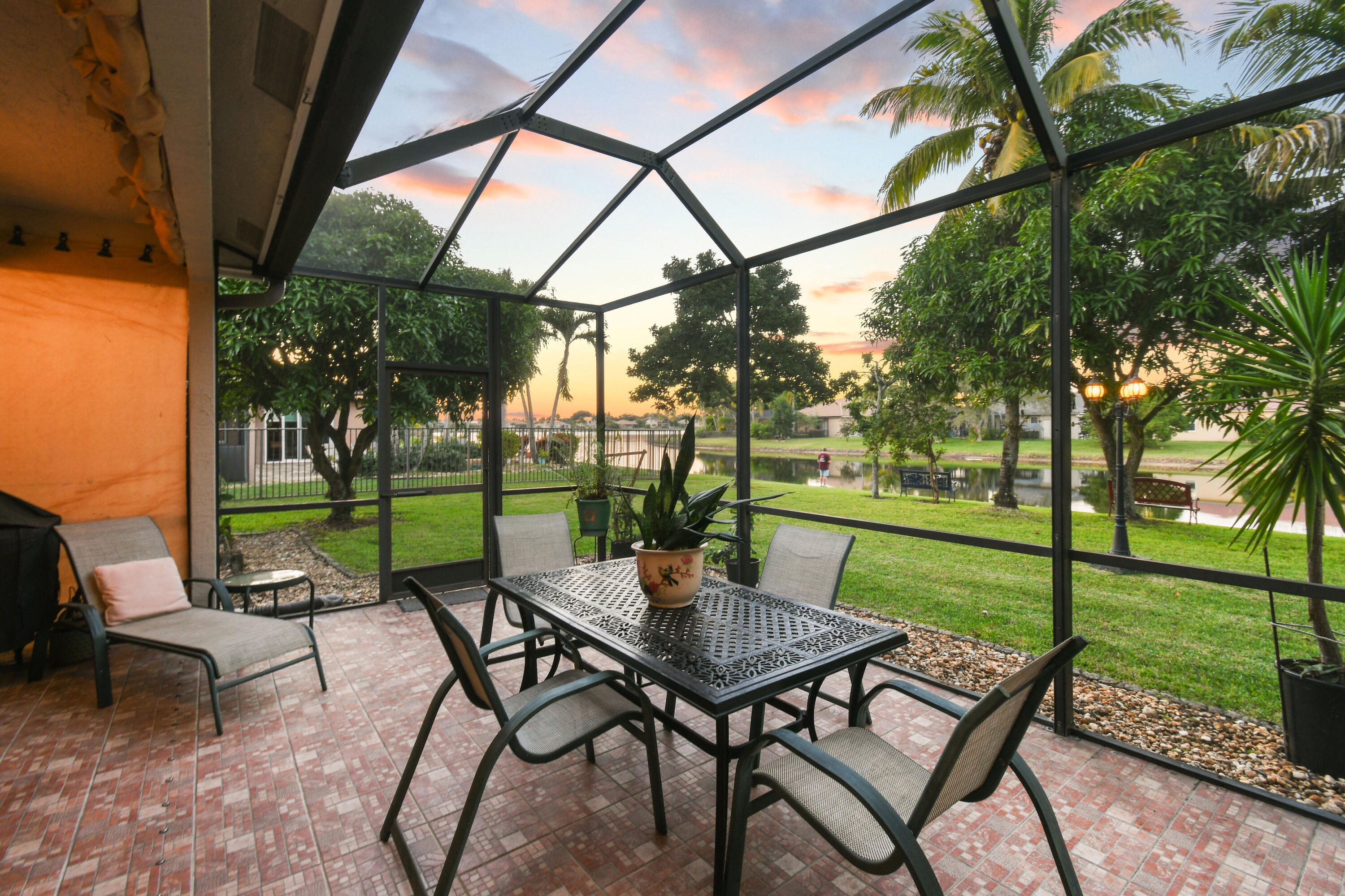 9863 Royal Cardigan, West Palm Beach FL 33411