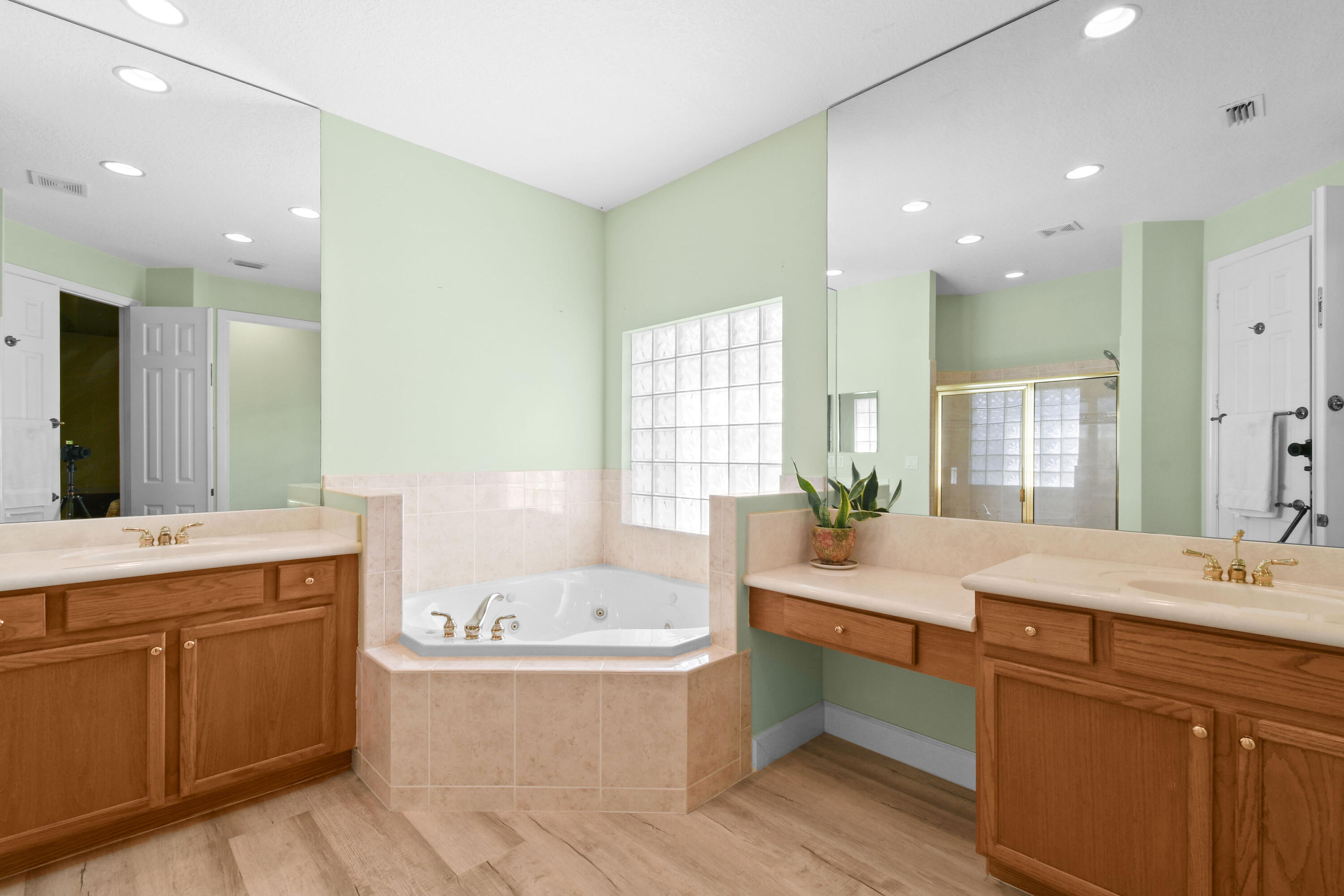 9863 Royal Cardigan, West Palm Beach FL 33411
