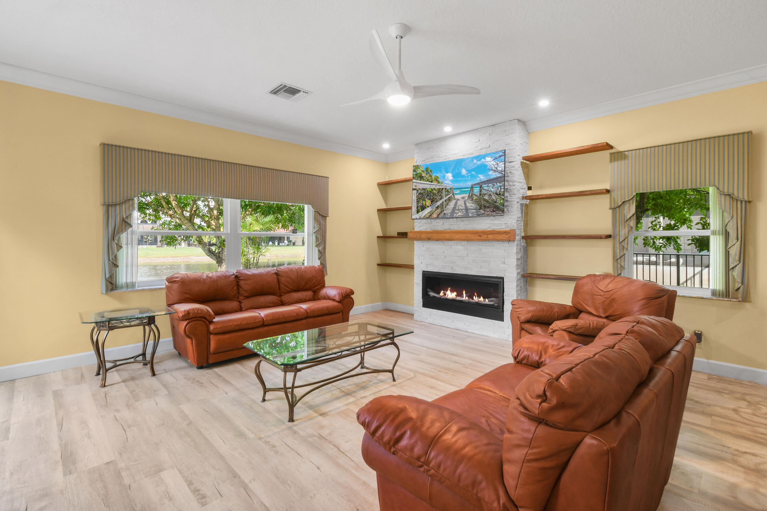 9863 Royal Cardigan, West Palm Beach FL 33411