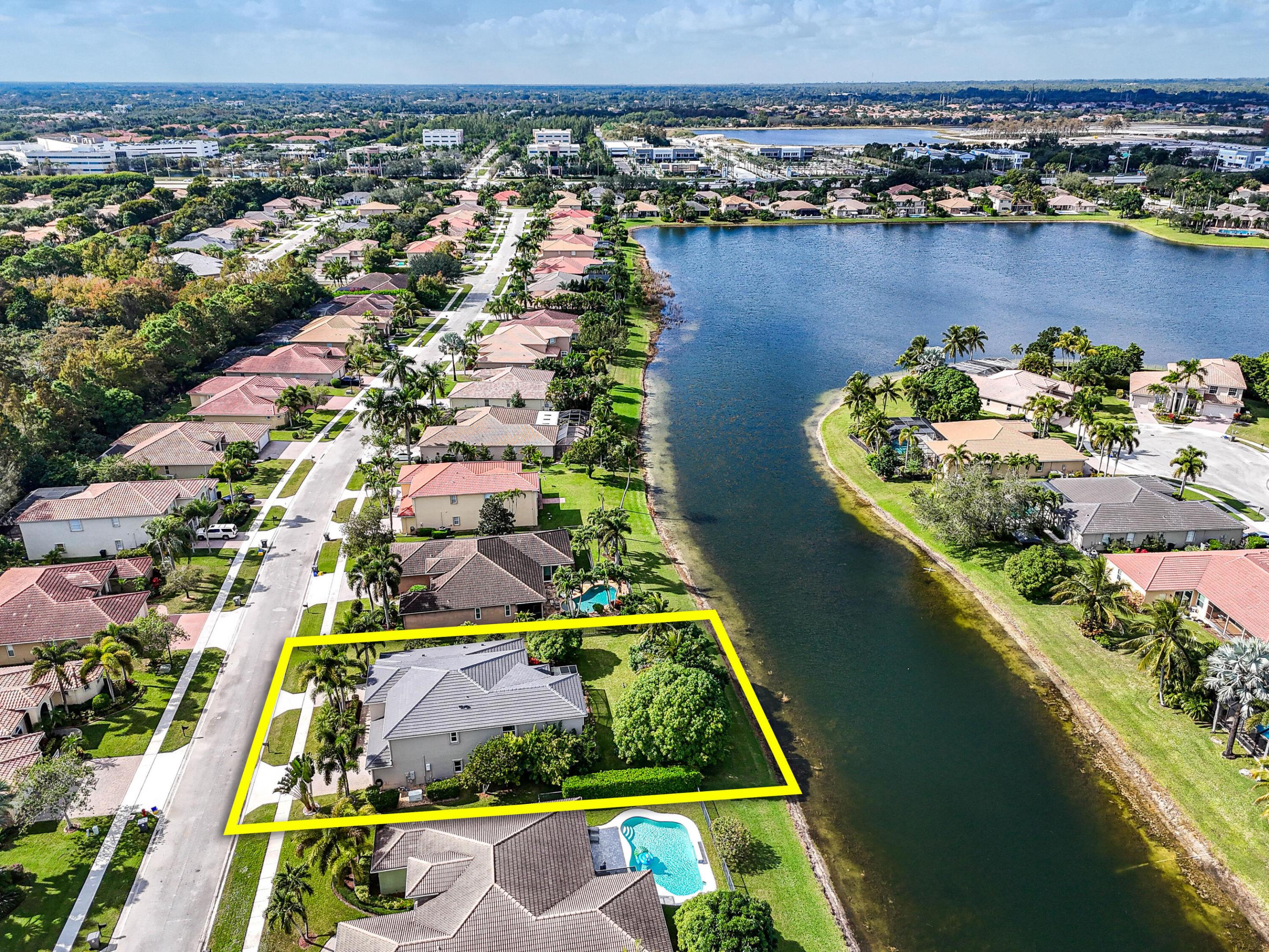 9863 Royal Cardigan, West Palm Beach FL 33411