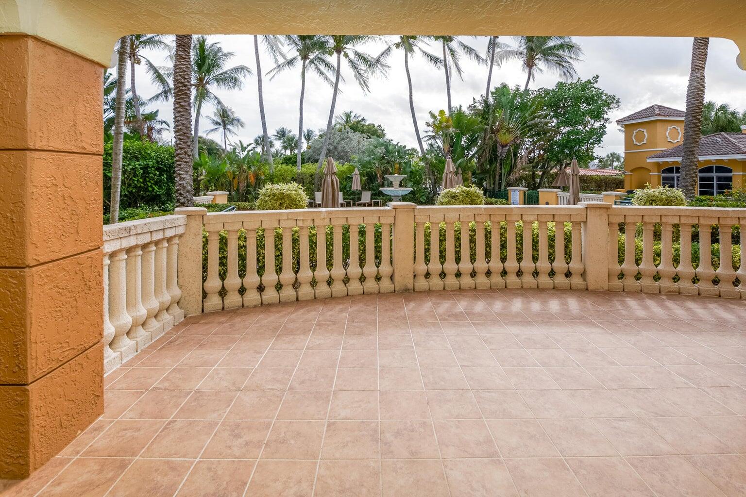 1228 Hillsboro Mile #103, Hillsboro Beach FL 33062