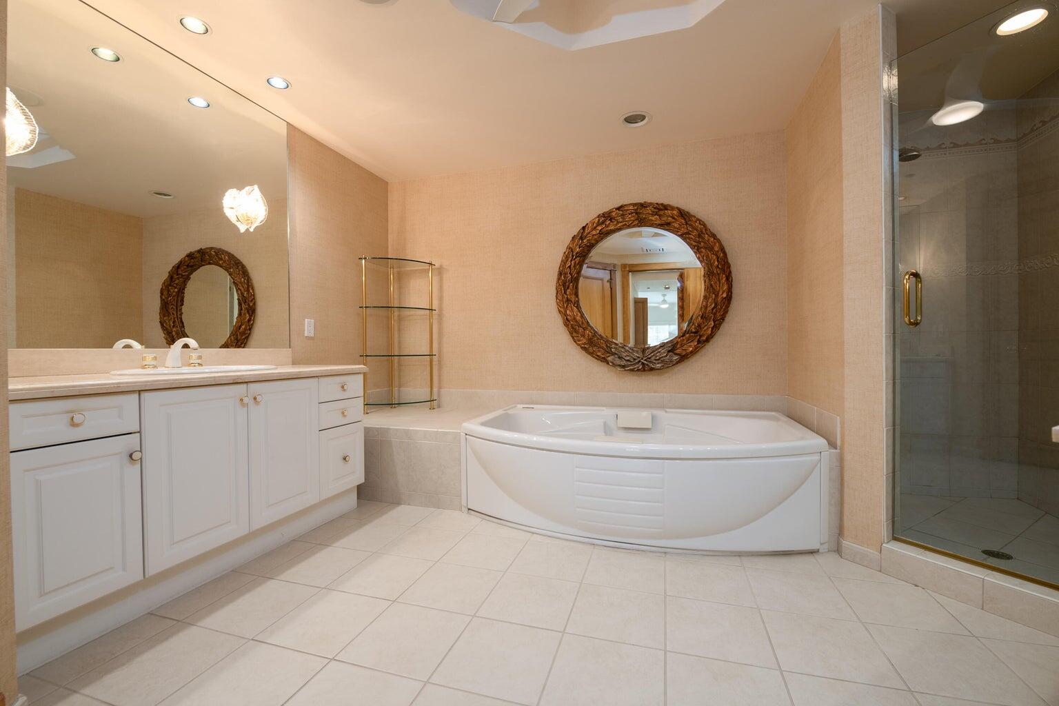 1228 Hillsboro Mile #103, Hillsboro Beach FL 33062