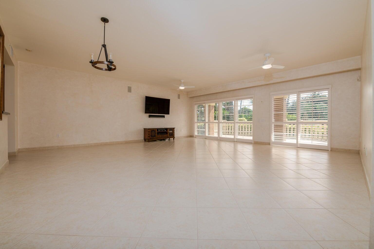 1228 Hillsboro Mile #103, Hillsboro Beach FL 33062