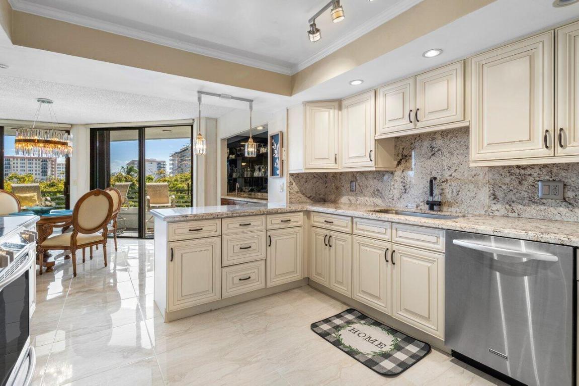 1170 Hillsboro Mile #302, Hillsboro Beach FL 33062