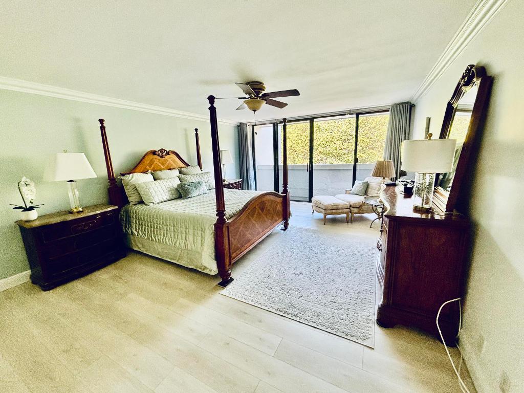 1170 Hillsboro Mile #302, Hillsboro Beach FL 33062