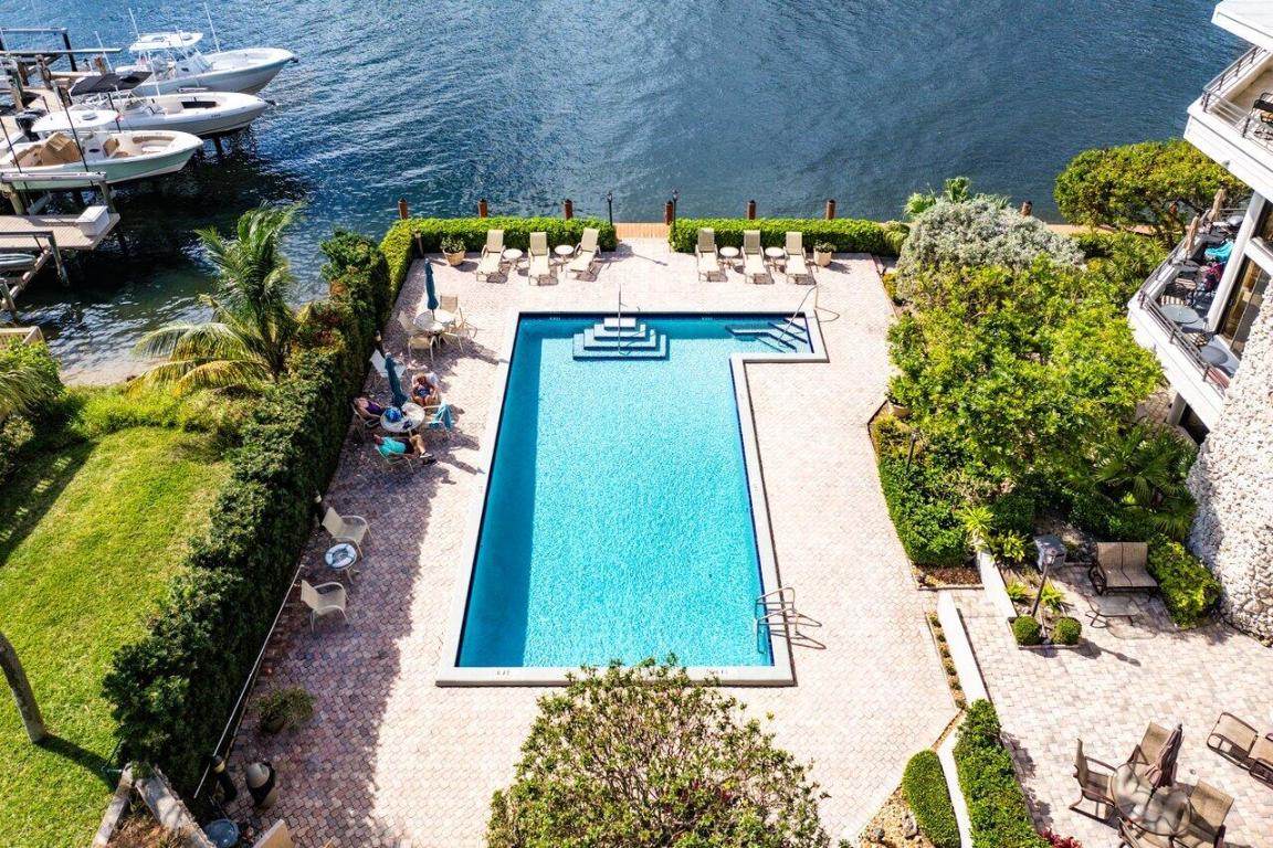 1170 Hillsboro Mile #302, Hillsboro Beach FL 33062