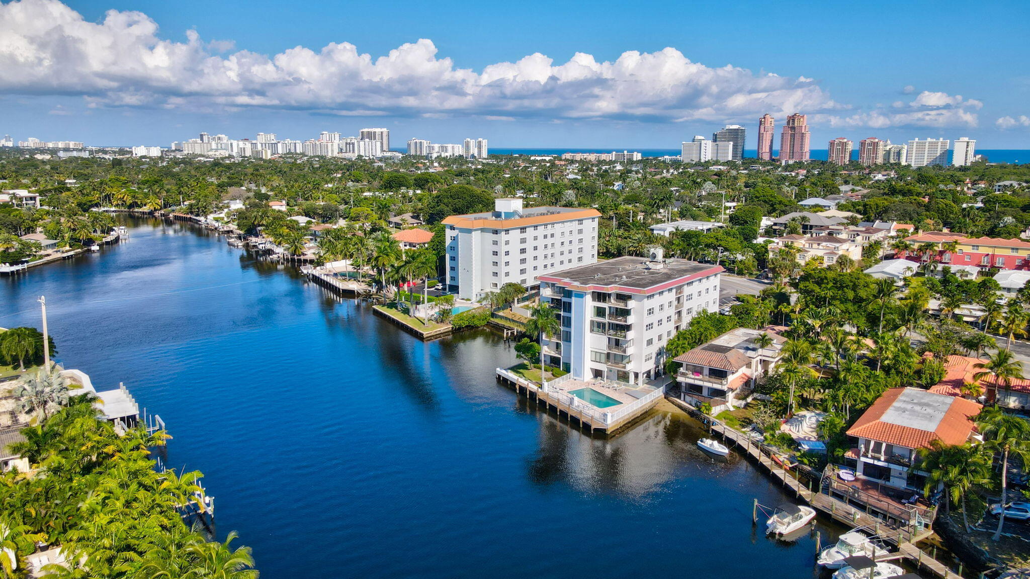 1839 Middle River #303, Fort Lauderdale FL 33305