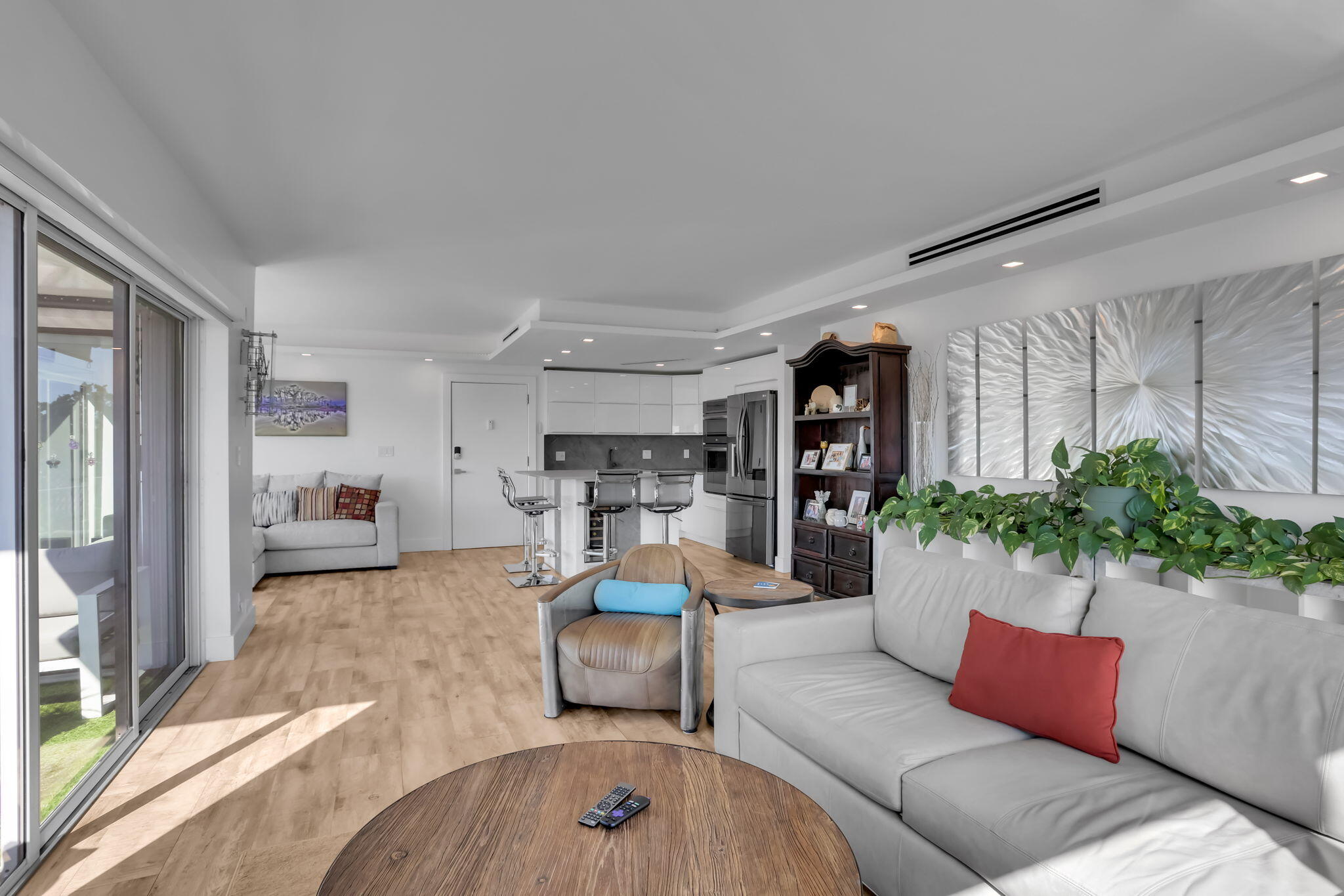 1839 Middle River #303, Fort Lauderdale FL 33305