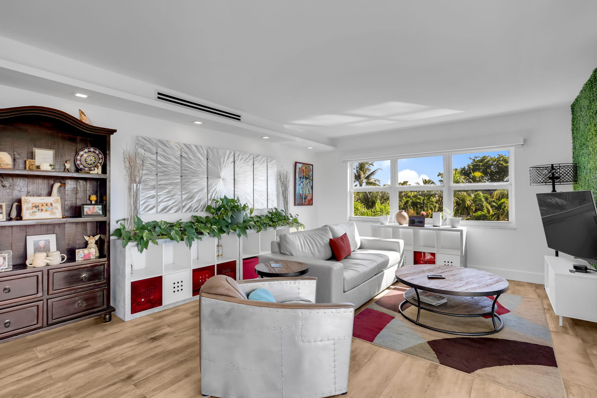 1839 Middle River #303, Fort Lauderdale FL 33305