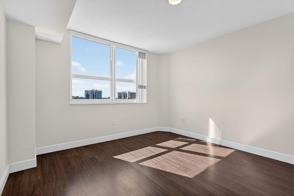 19501 W Country Club #605, Aventura FL 33180