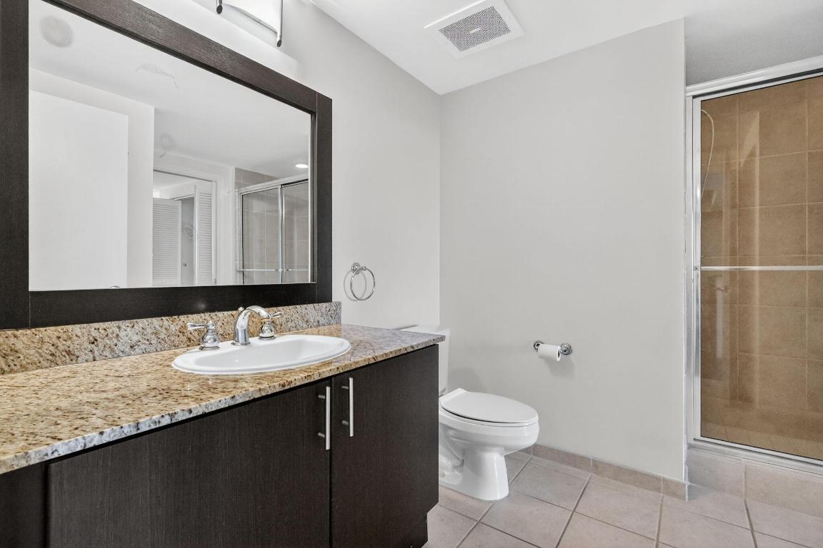 19501 W Country Club #605, Aventura FL 33180