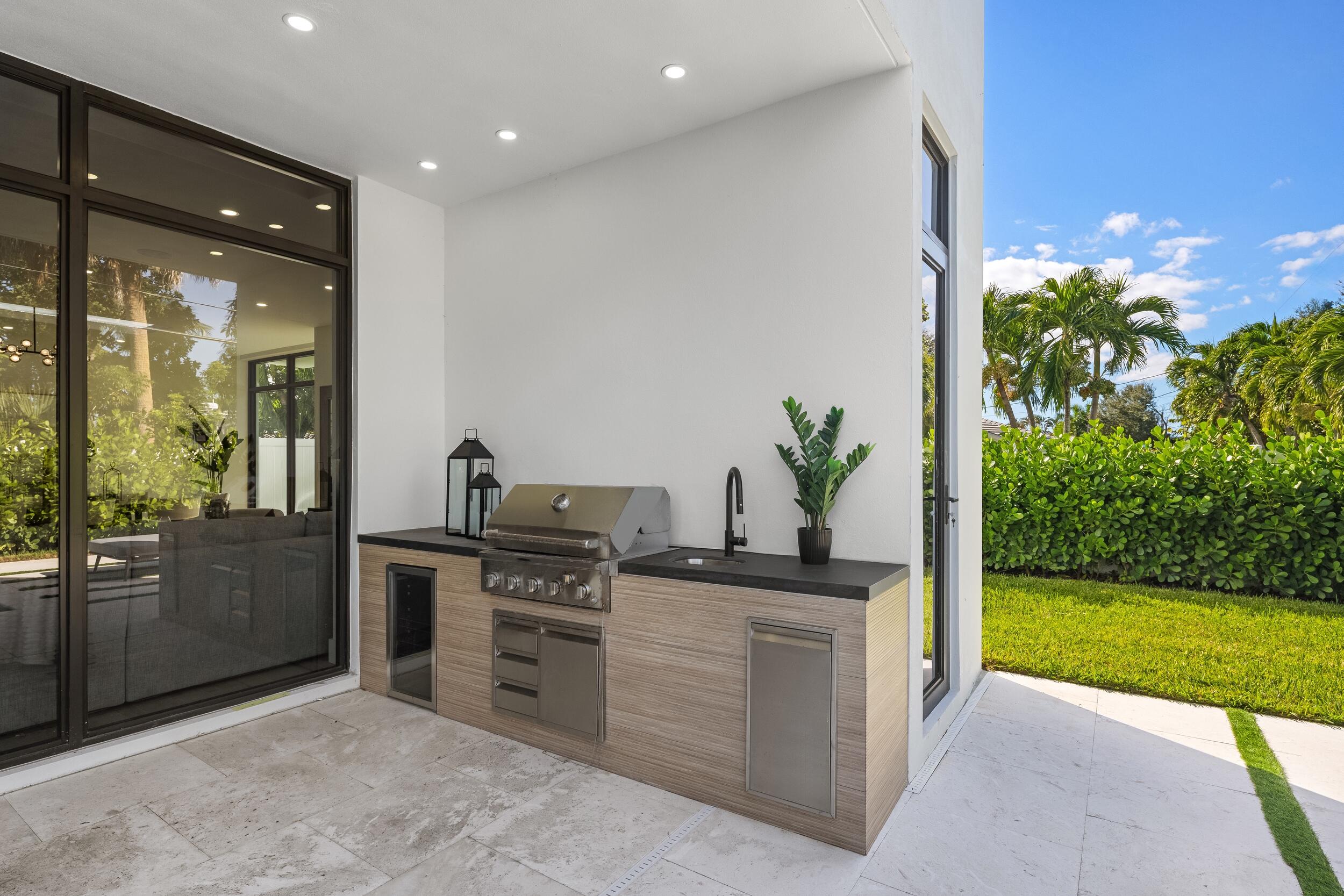 957 SW 12th, Boca Raton FL 33486