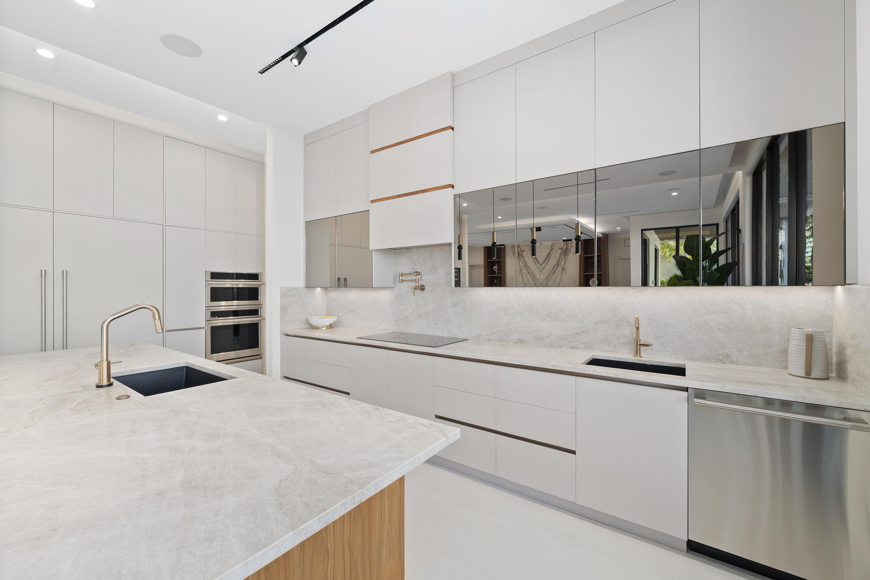 2880 NE 9th, Pompano Beach FL 33062