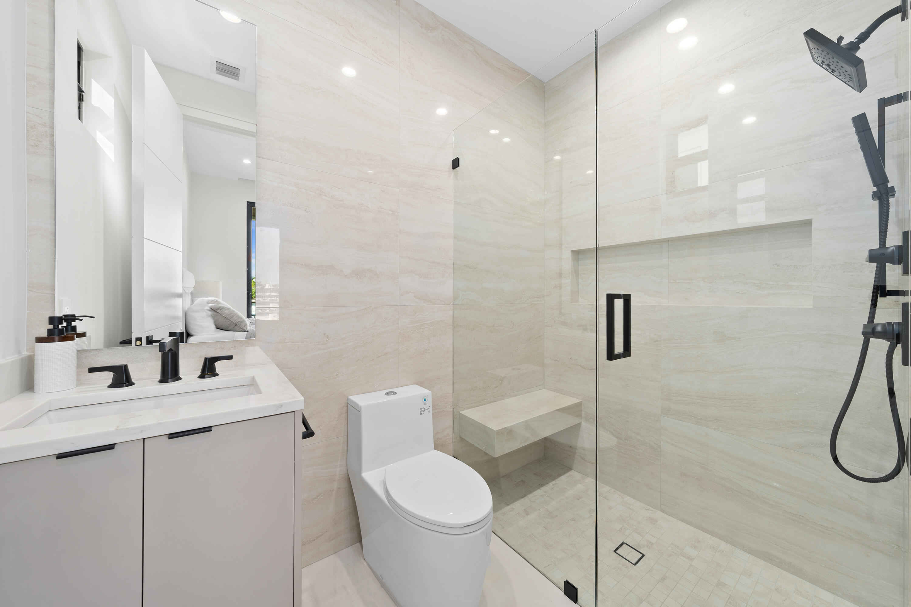 2880 NE 9th, Pompano Beach FL 33062