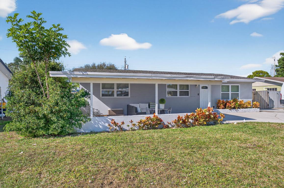 511 Iris, Palm Beach Gardens FL 33410