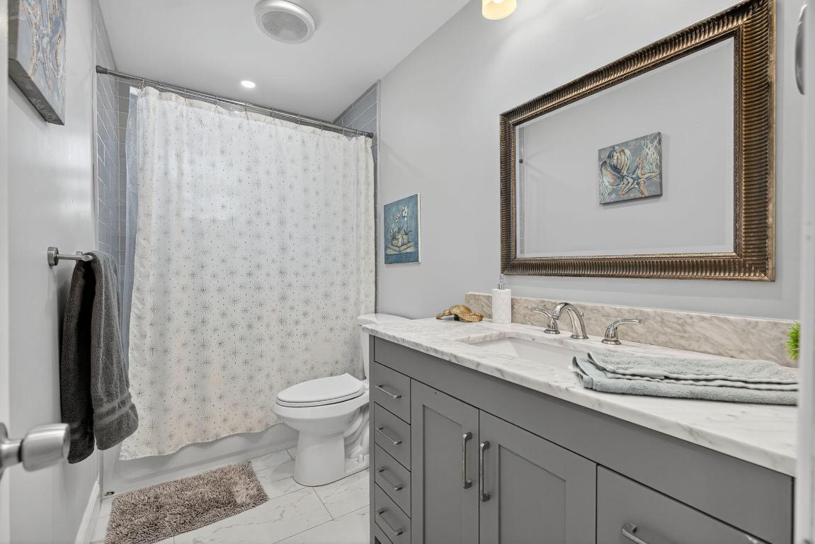 511 Iris, Palm Beach Gardens FL 33410