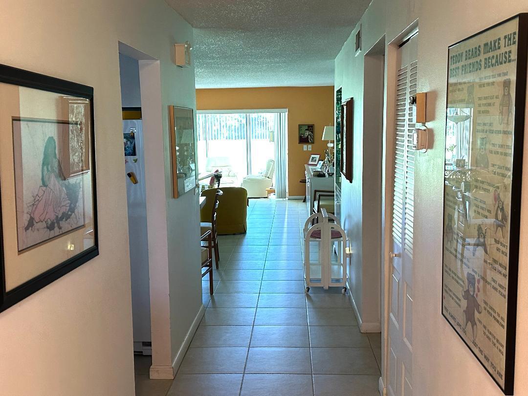 8305 Casa Del Lago #E, Boca Raton FL 33433