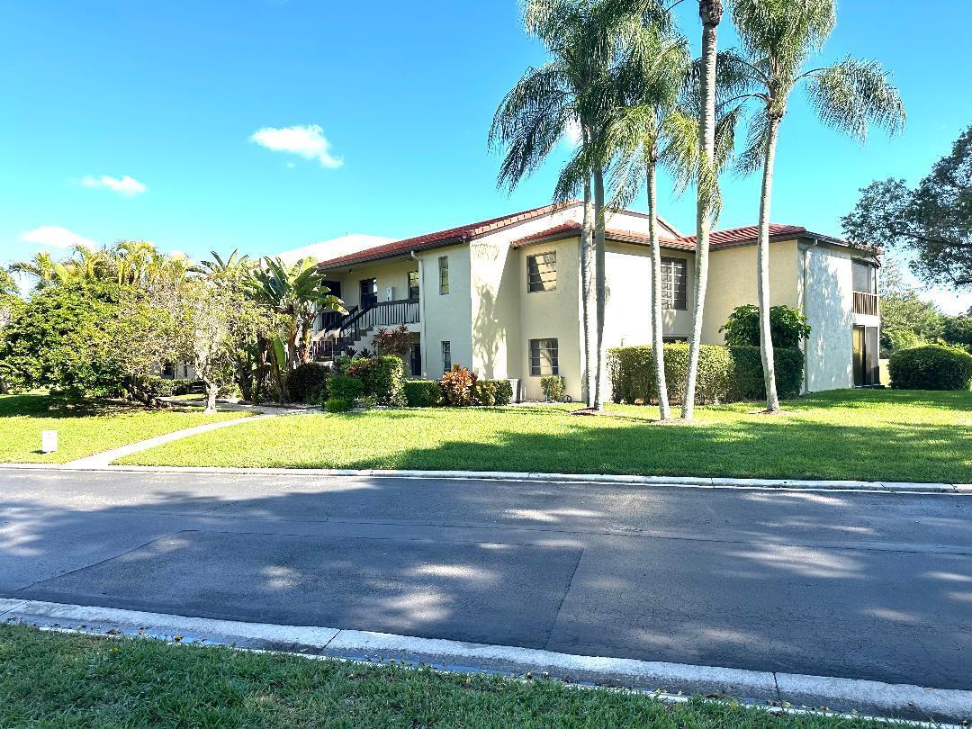 8305 Casa Del Lago #E, Boca Raton FL 33433