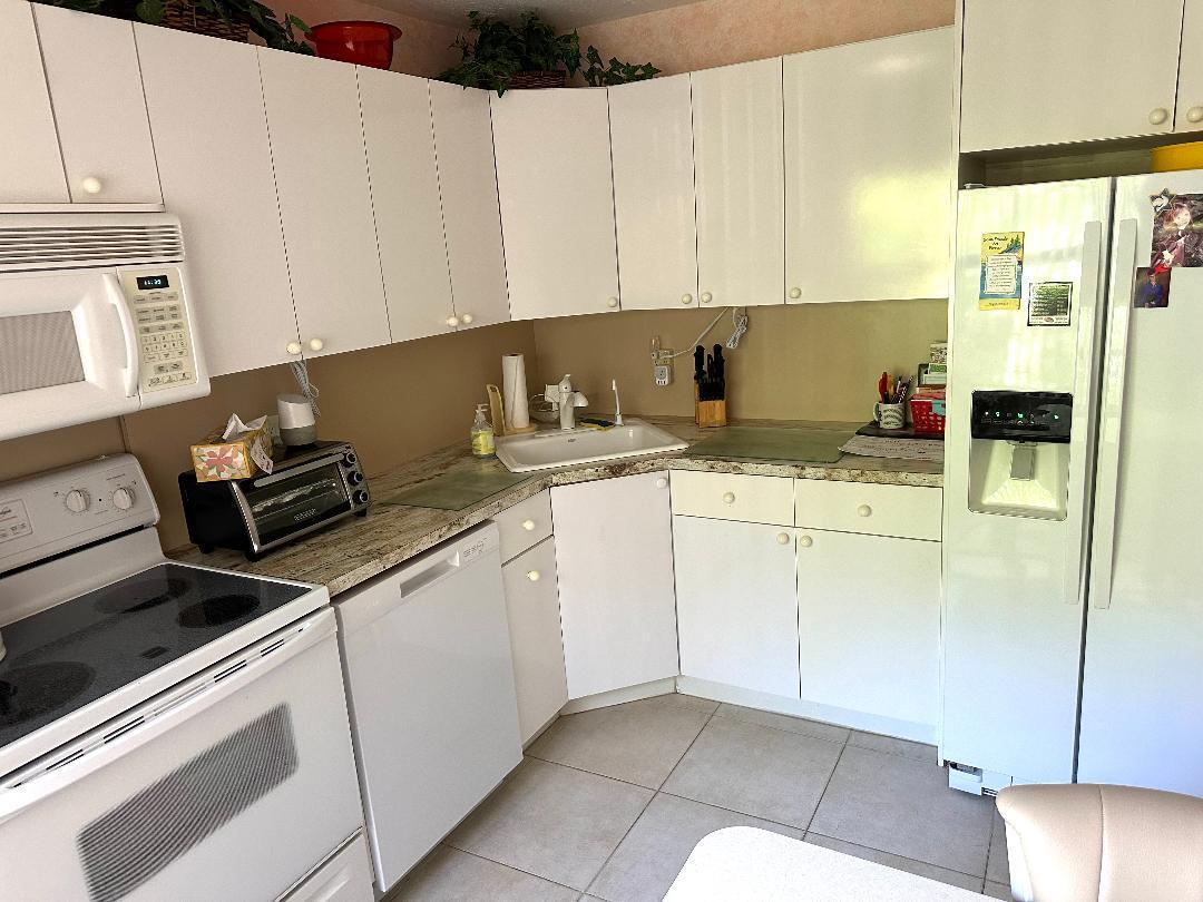 8305 Casa Del Lago #E, Boca Raton FL 33433
