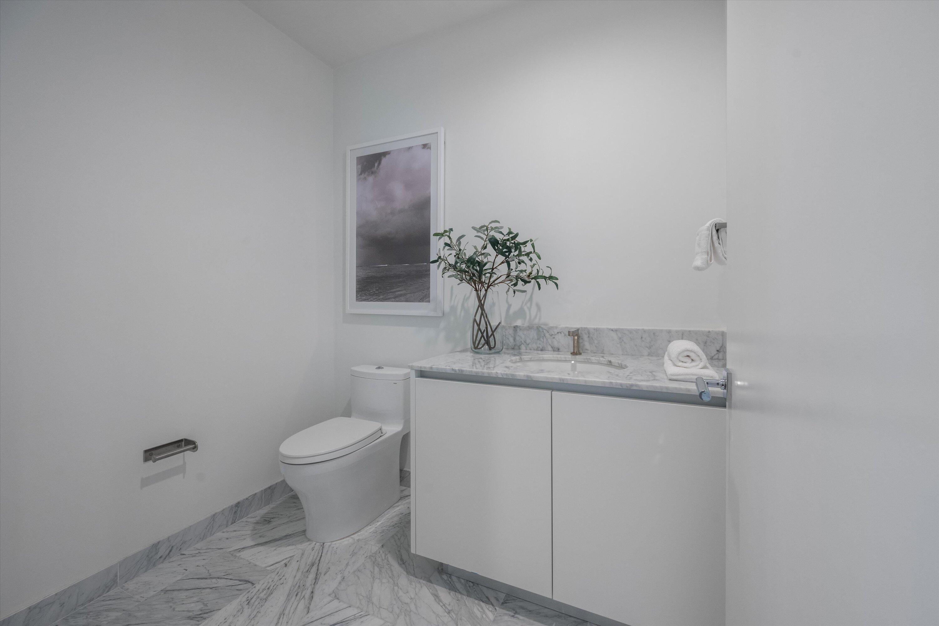 1333 S Flagler #2201, West Palm Beach FL 33401