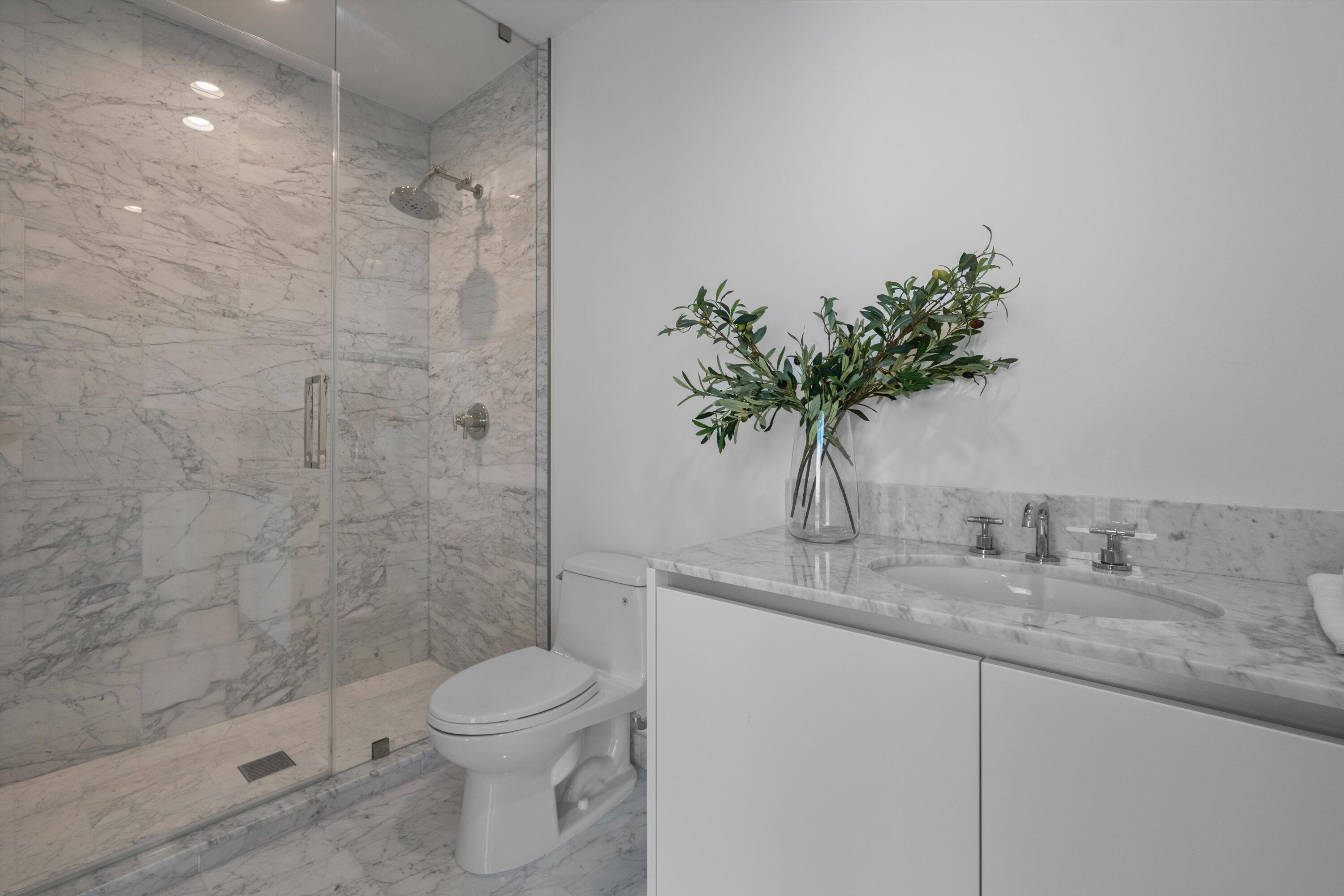 1333 S Flagler #2201, West Palm Beach FL 33401