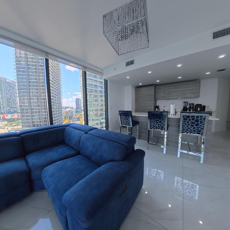 650 NE 32nd #1601, Miami FL 33137