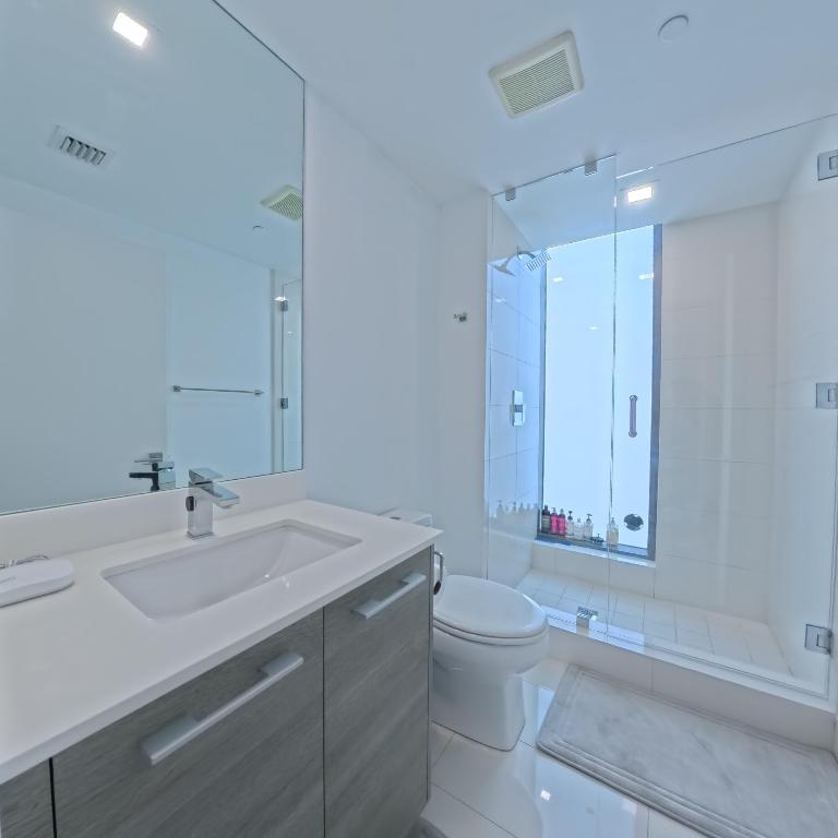 650 NE 32nd #1601, Miami FL 33137